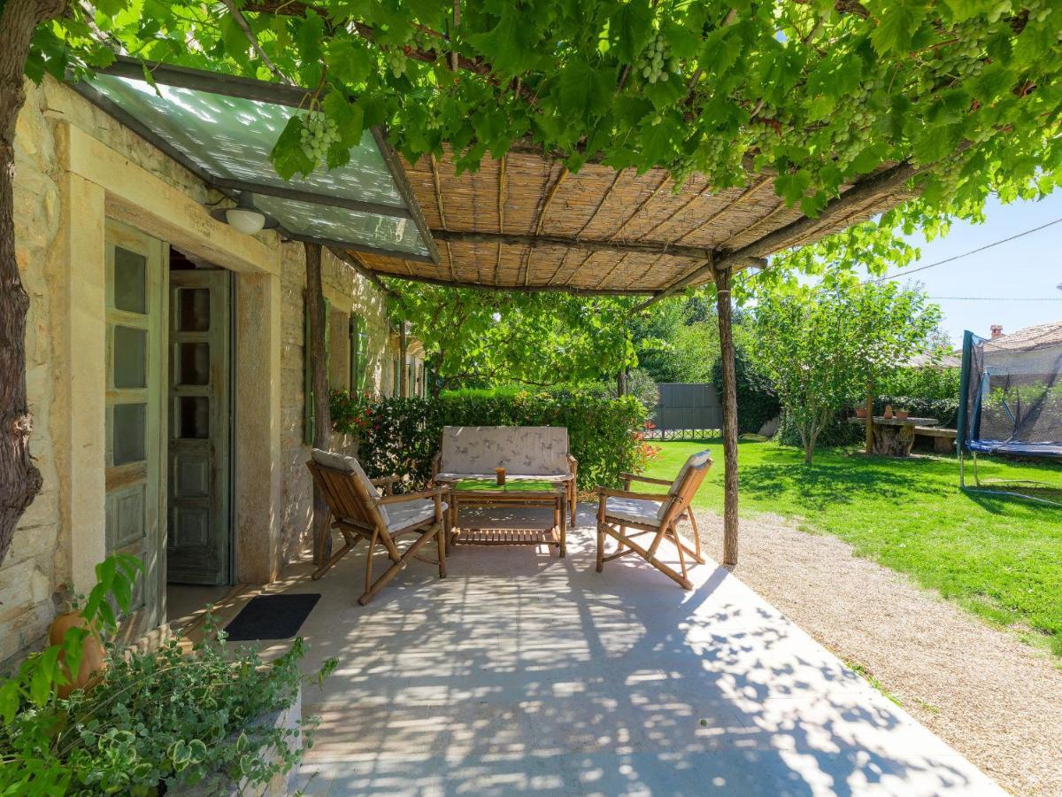 Holiday Home Hrelja - Roj418 By Interhome Zminj Exterior photo